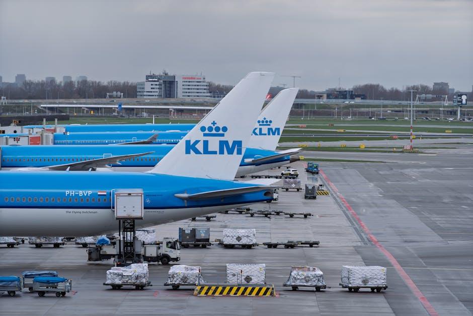KLM annuleert 52 vluchten vanwege harde wind op Schiphol