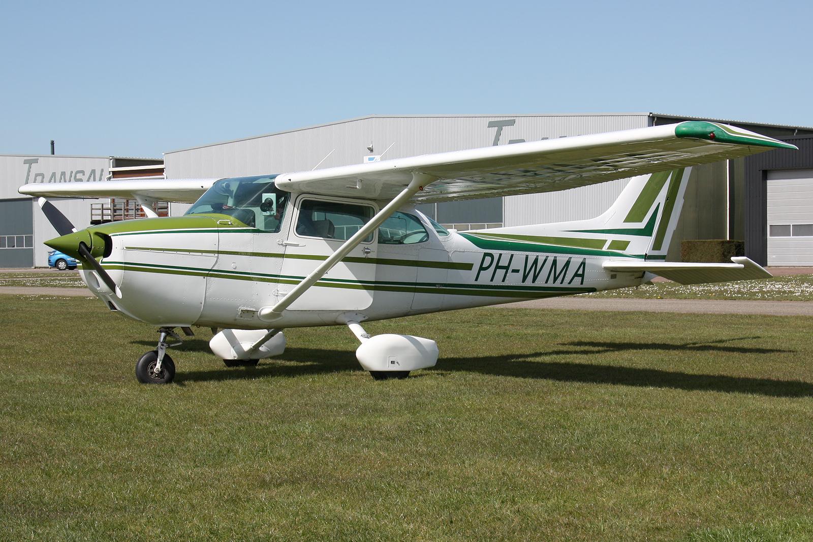 Cessna 172 van Vliegschool Hilversum verongelukt bij Erkelenz: drie inzittenden omgekomen