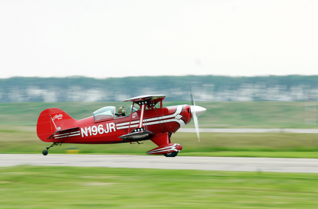 Pitts S1T · N196JR op Lelystad