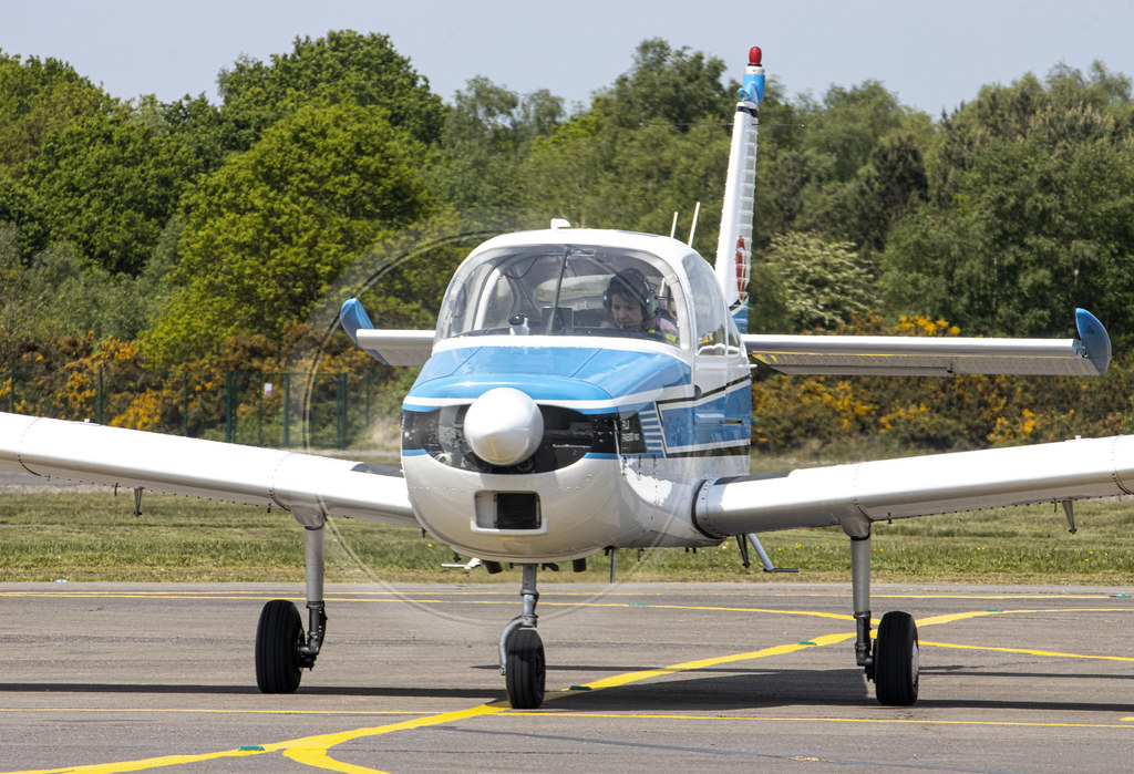 Fuji FA-200 Aero Subaru · PH-MBW op Teuge