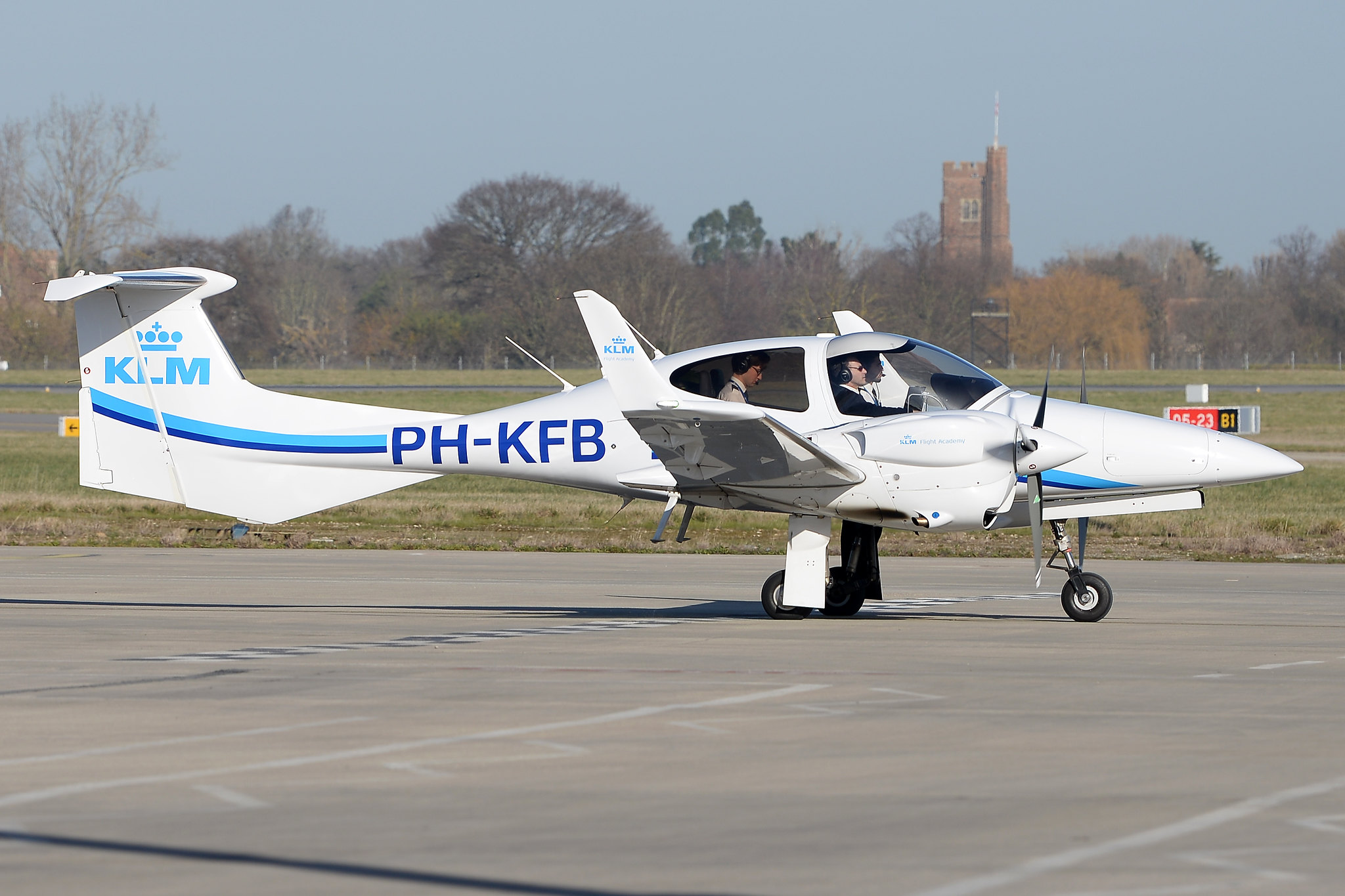 Diamond Twinstar DA42