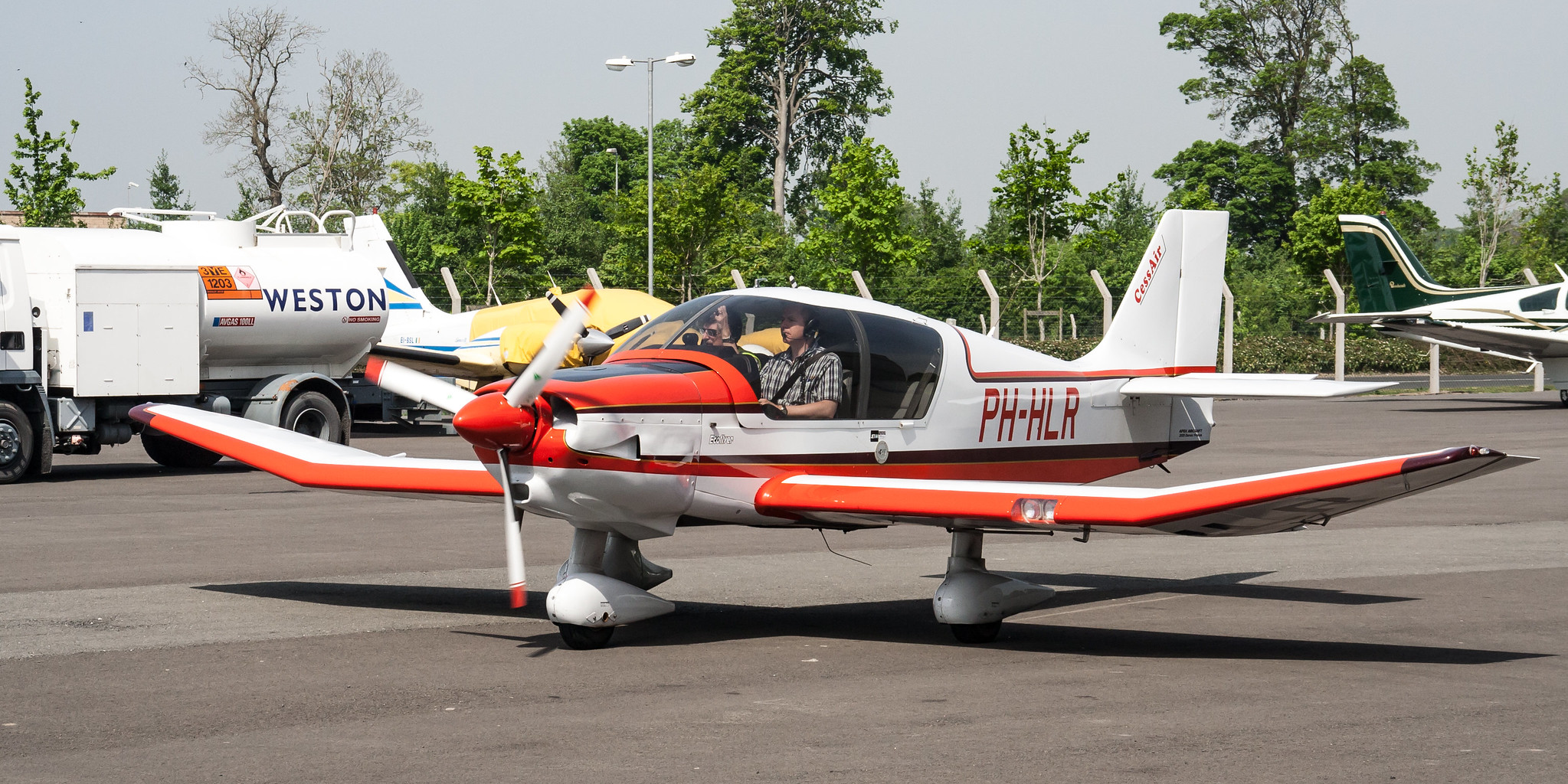 Robin DR400
