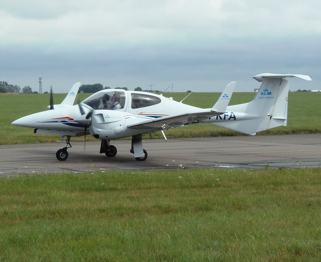 Diamond Twinstar DA42