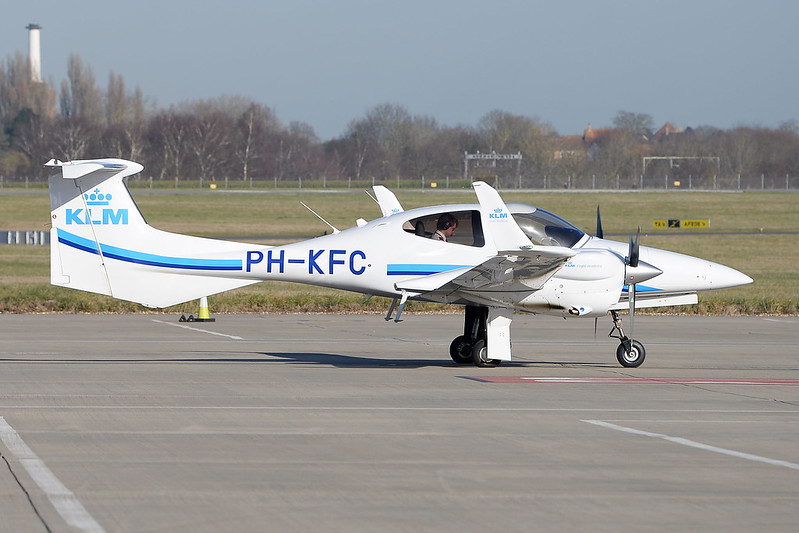 Diamond Twinstar DA42