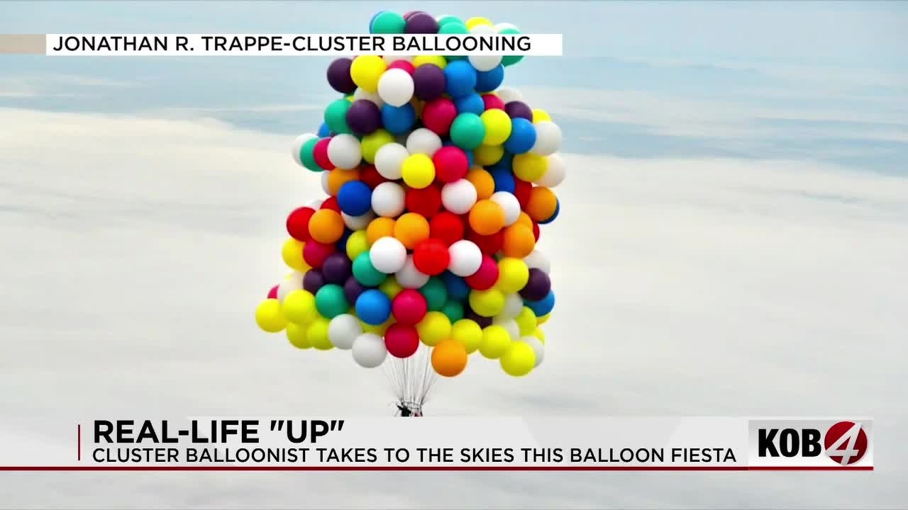 Jonathan Trappe vertelt KOB 4 op Balloon Fiesta Park over zijn vlucht met 94 heliumballonnen